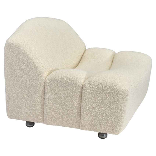 Vakkundige herstoffering voor een comfortabele designfauteuil met karakter