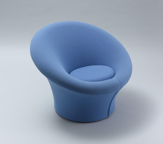 Herstel de ronde vorm en geef deze designfauteuil nieuw zitcomfort