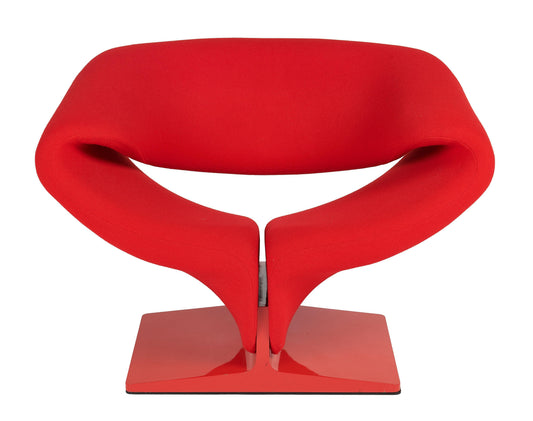 ernieuw de sculpturale bekleding zonder de vloeiende lintvorm te verliezen