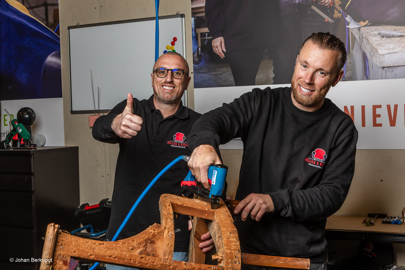 Oude fauteuil opnieuw bekleed met hoogwaardige stof in Nijmegen